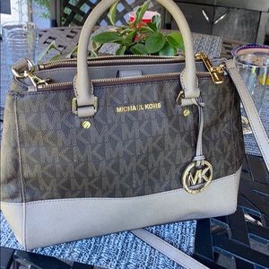michael kors handbag.